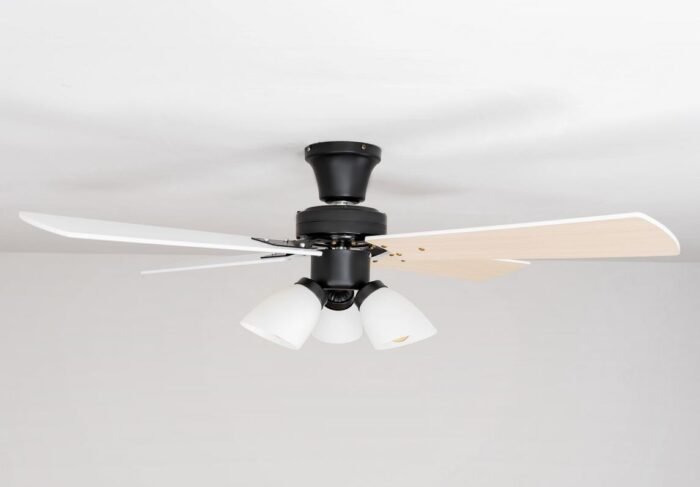 CAF520001 52 Inch Modern Minimalist Style Ceiling Fan With Bulbs for House Hold Commercial Industrial Use
