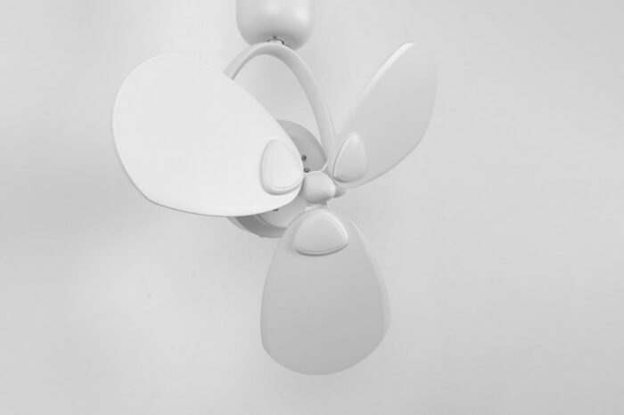 CAF162413 Wall Fan 16 Inch Solid Wood White Decoration Wall Mounted Fans for Bar Corner